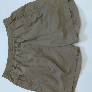 MEC shorts mens L (Med fit) khaki nylon